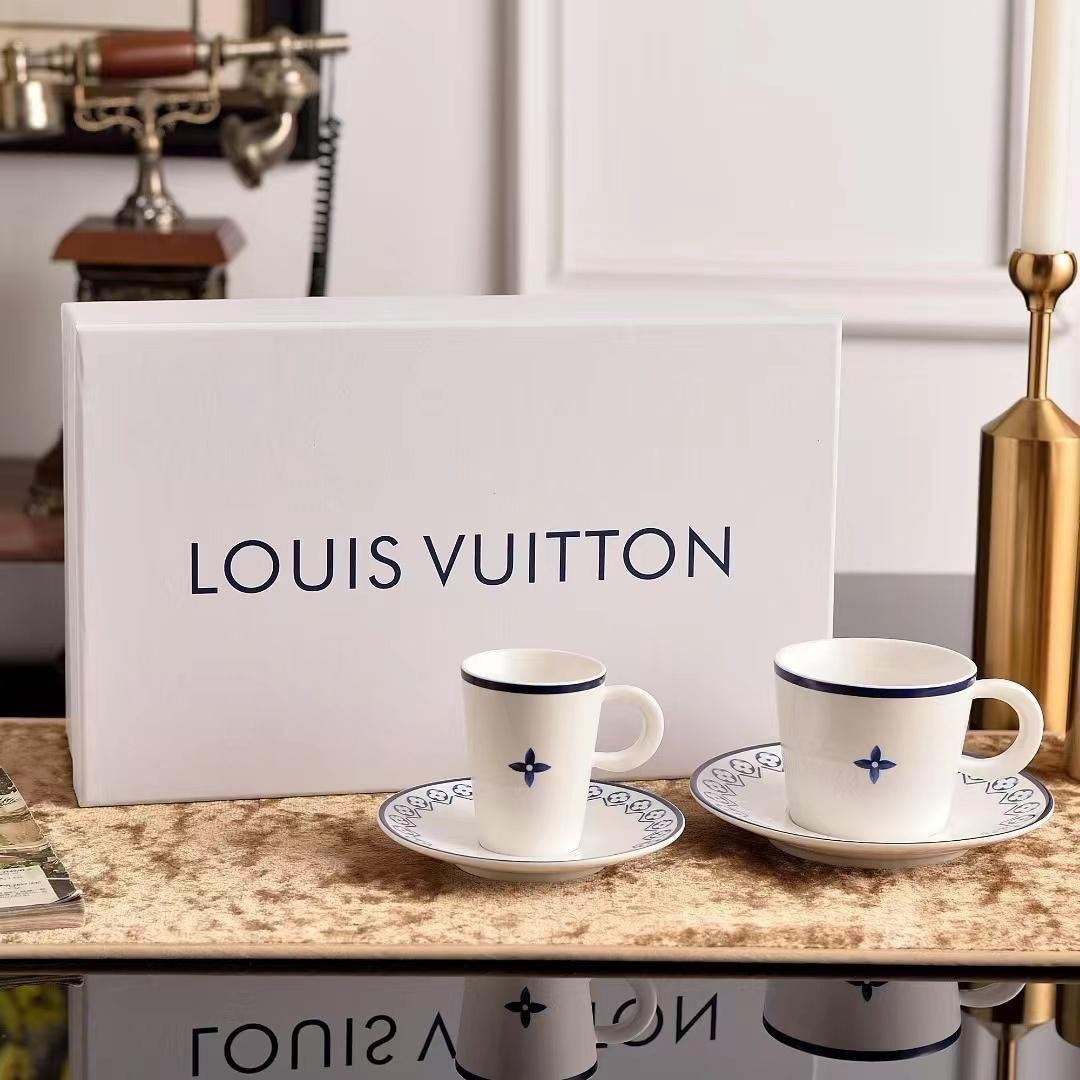 Louis Vuitton LV 1 espresso cup and 1 tea cup - Image 2 of 3